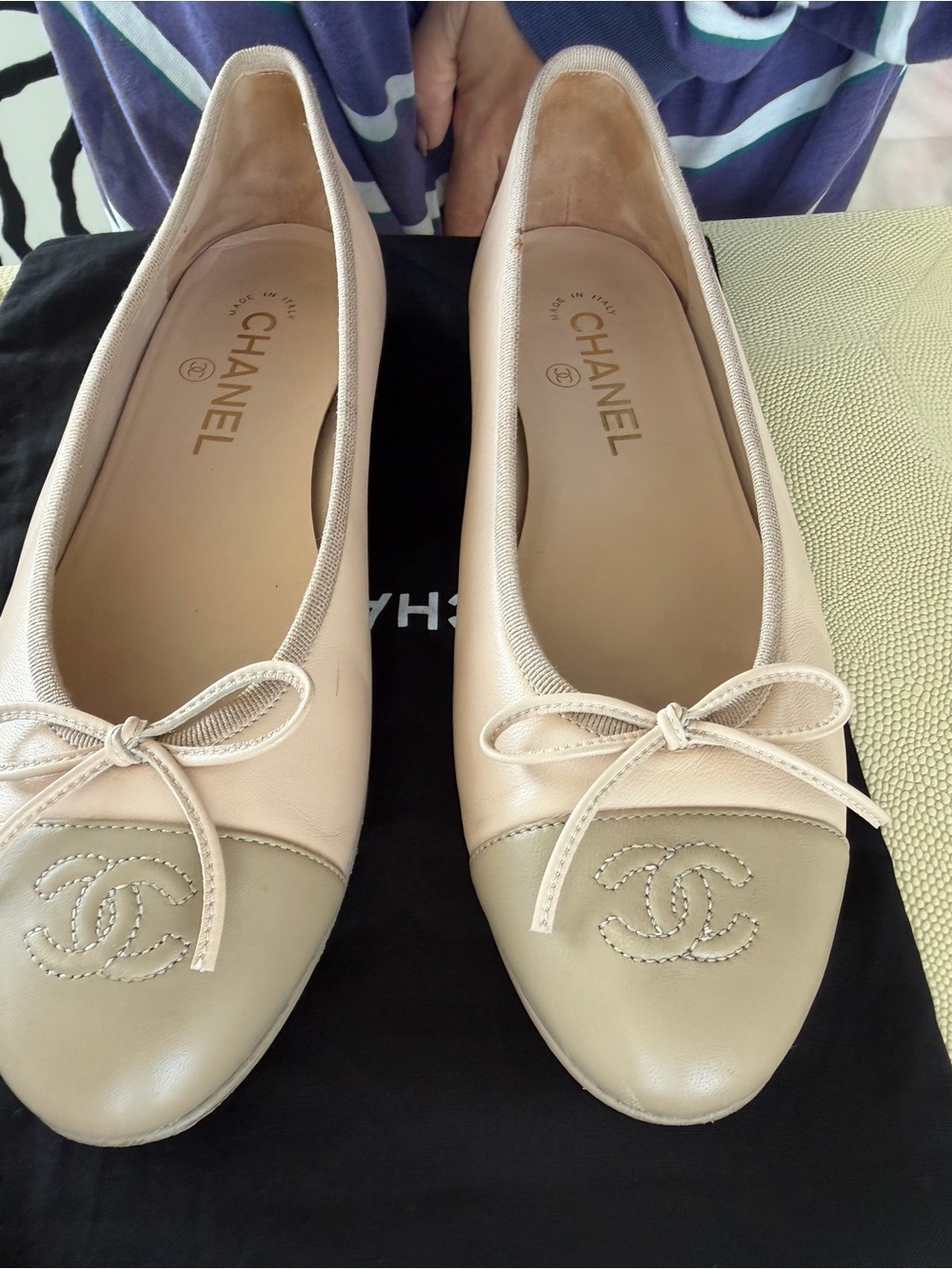 RARE COOL CHANEL nudish pink color and Taupe Two-Tone Cap-Toe Ballet Flats - Picture 6 of 7